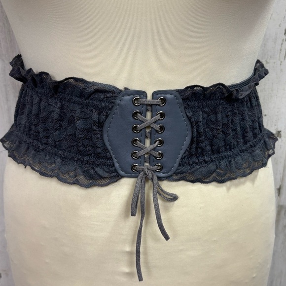 Accessories - Elegant Lace-Up Gray Waist‎ Belt